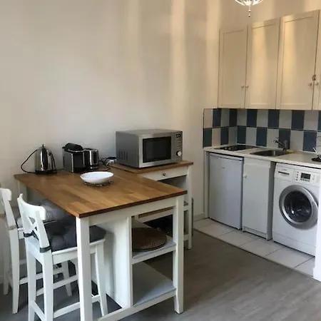 30 M2 A Avec Parking Prive A 25 Min De Paris Apartment Eaubonne